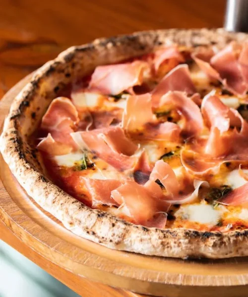 Pizza napoletana con Prosciutto